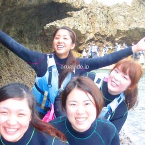 We will bring you to the Blue Cave with our own car. We will access the sea, walking on the rocky shore.It will be fun.