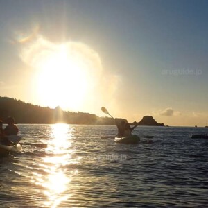 The sun is setting to the horizon, the climax of the tour is getting close!