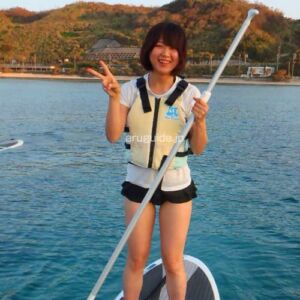 We will start paddling knees on the board which is easier to start. As soon as you get used to it, we will try to stand on the board. You will start to feel proud and great.